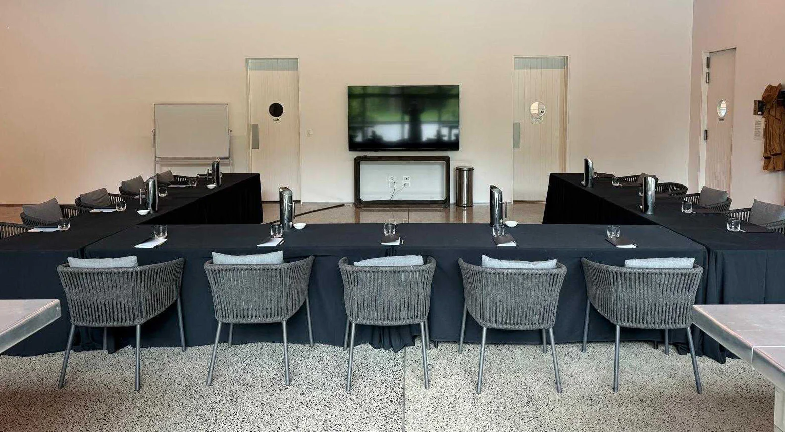 Conference room set in U-shape at Takapoto Estate