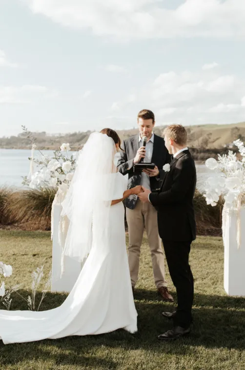 Wedding at Takapoto Estate