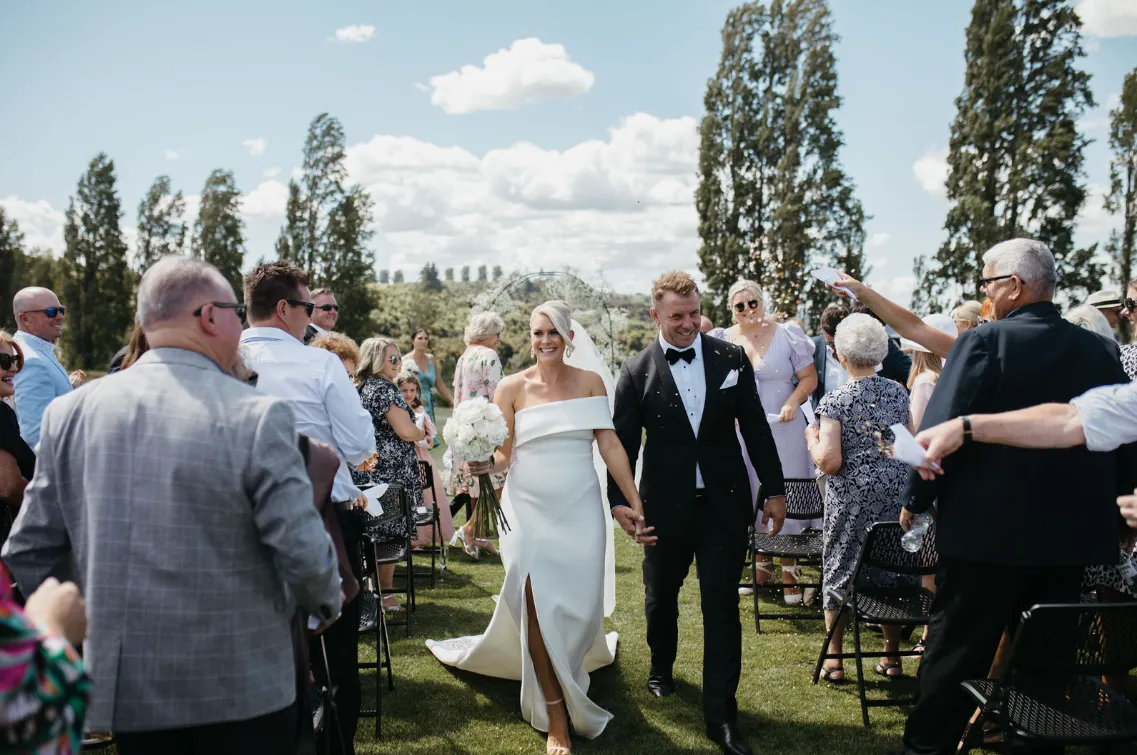 Wedding at Takapoto Estate