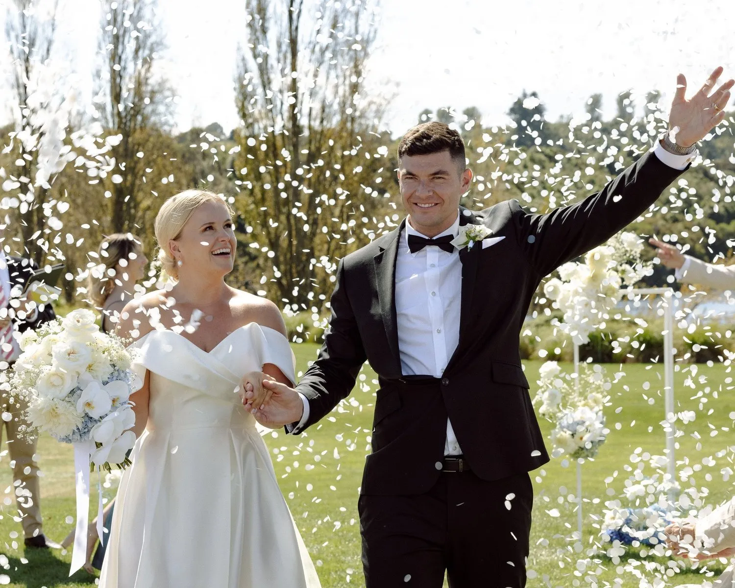 Wedding at Takapoto Estate
