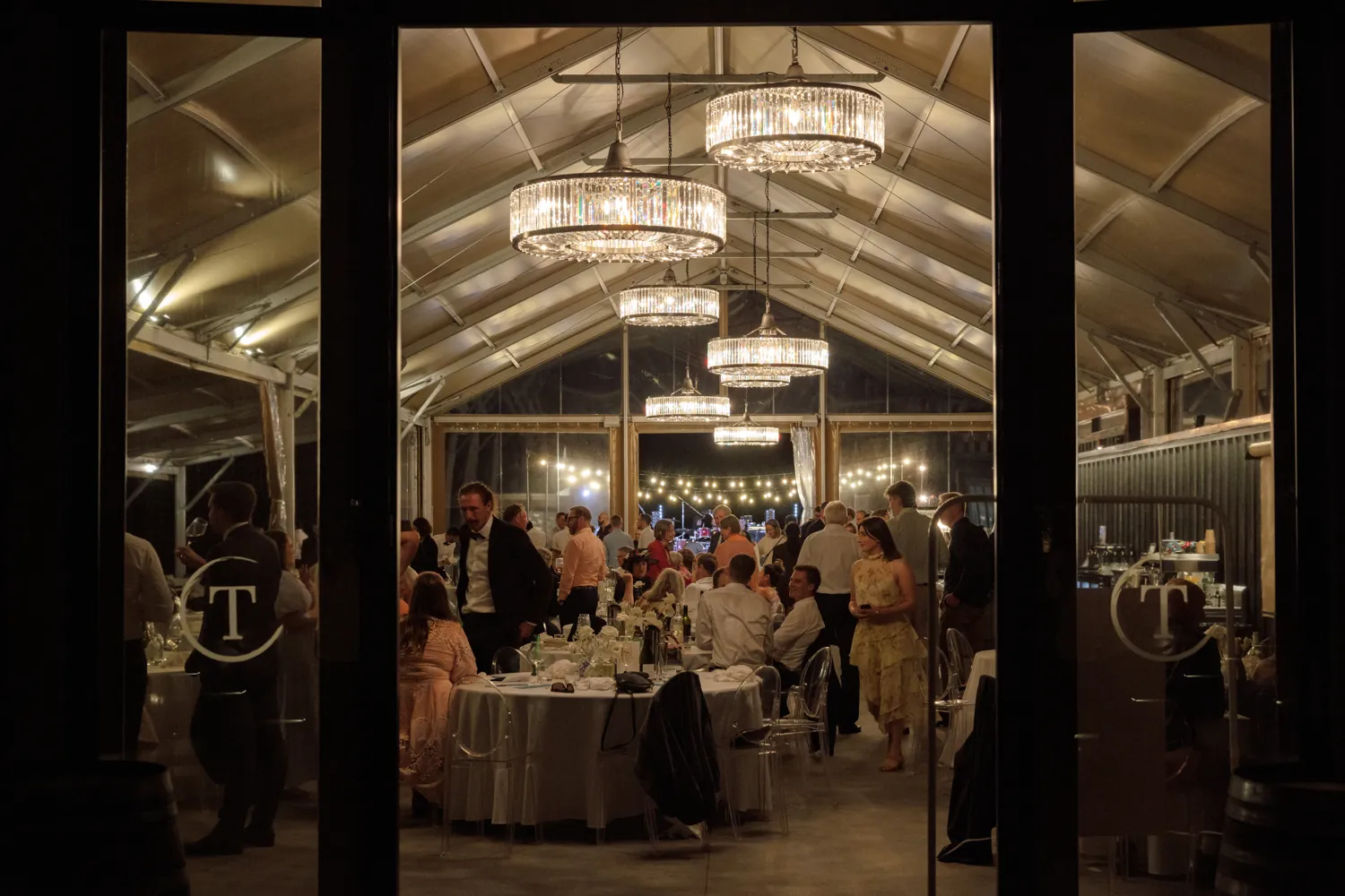 A wedding at Takapoto Estate